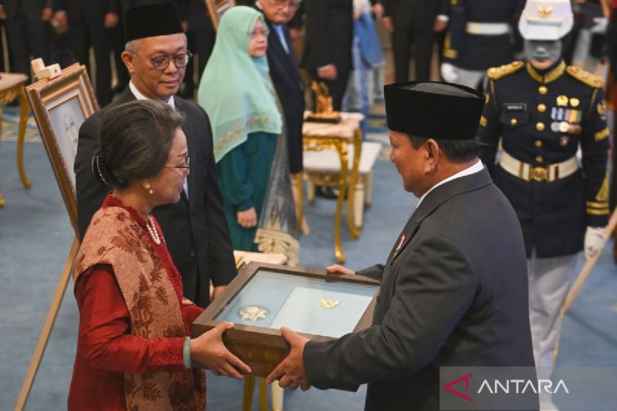 Jakarta — Mochtar Kusumaatmadja Dianugerahi Gelar Pahlawan Nasional oleh Prabowo