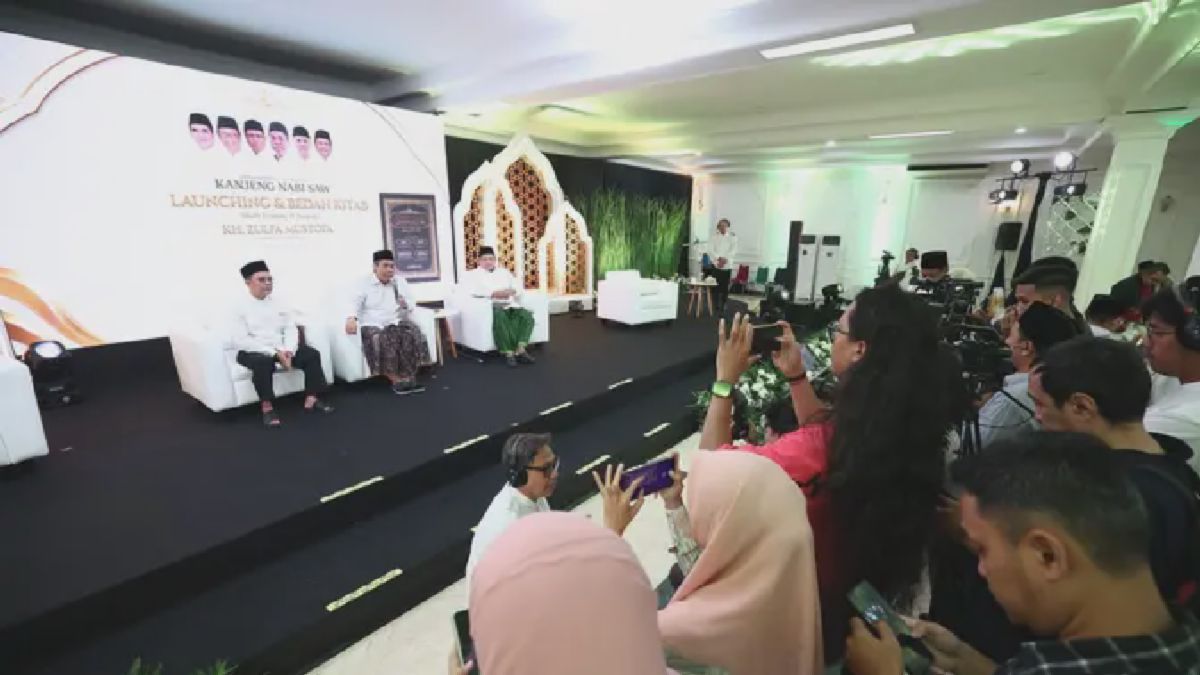 KH Zulfa Mustofa Luncurkan Kitab Ithafu Ummati Al-Muqtafa di Jakarta