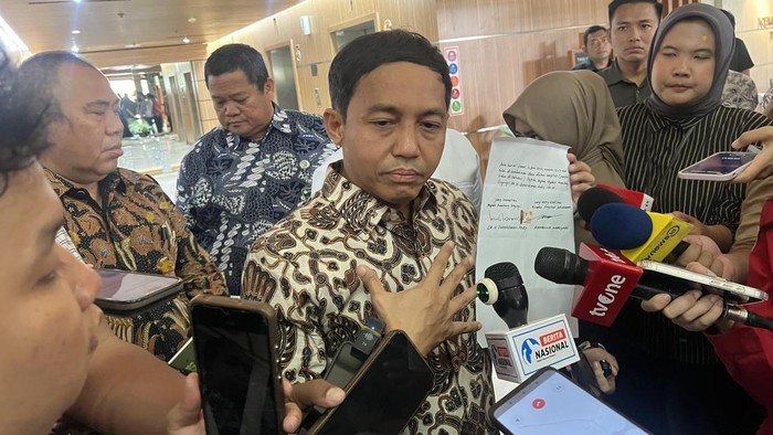 Menhut Raja Juli Akui Ada Amplop dari Bupati Kuansing: Sudah Dikembalikan