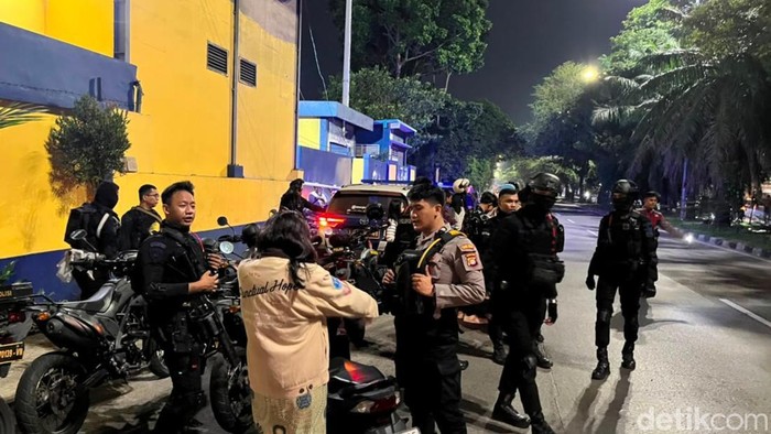 Tawuran di Cengkareng Dibubarkan, Empat Remaja Pembawa Celurit Diamankan