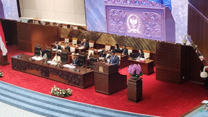 Paripurna DPR Sahkan Tujuh Anggota Komisi Informasi Pusat Periode 2026-2030
