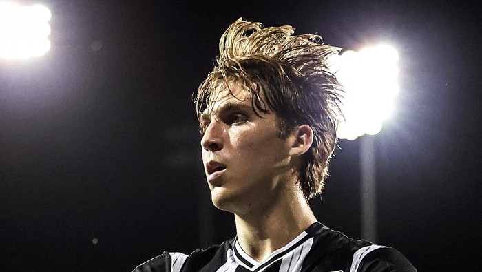 DPR Resmi Restui Naturalisasi Dua Pesepakbola Keturunan, Luke Vickery dan Mitchell Baker Siap Bela Merah Putih