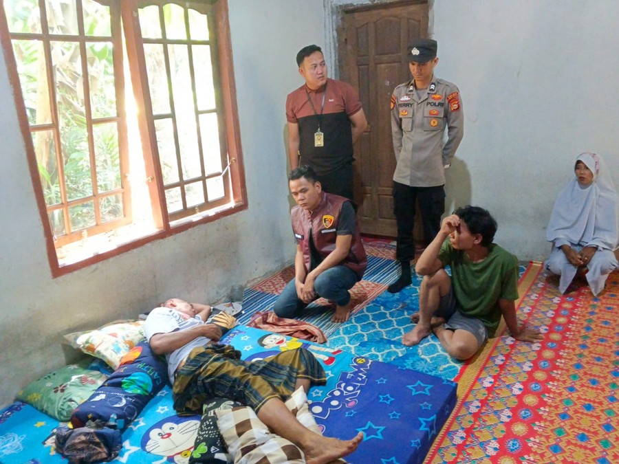 Petani di Sumsel Diserang Beruang Saat Berkebun, Pinggang dan Paha Robek