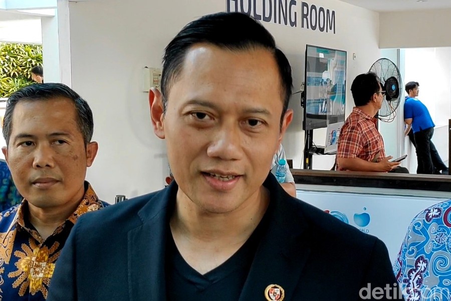 AHY Sentil Masalah Pesawat di RI Delay Terlalu Lama