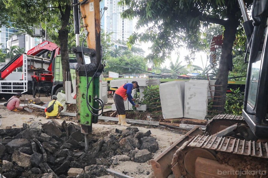 Ratusan Ribu Pendaftar Serbu Program Padat Karya Pemprov DKI