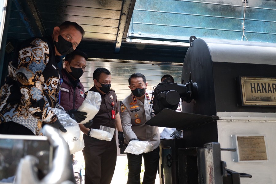 Polda Banten Musnahkan 73,2 Kilogram Sabu dan Vape Etomidate dari Operasi 6 Bulan