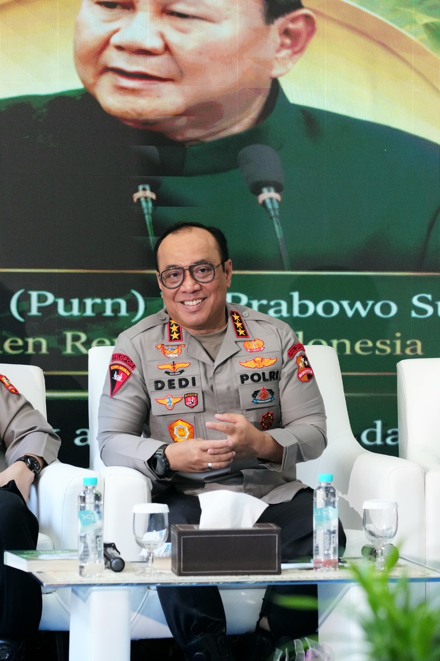 Wakapolri Luncurkan Buku ke-42 Berjudul 'Mengawal Pangan, Menuai Aman'