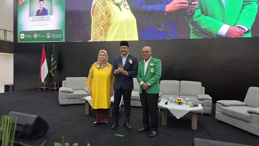 Mensos Tegaskan Kemiskinan Orang Tua Tak Boleh Jadi Takdir Anak, Negara Hadir Lewat Pendidikan