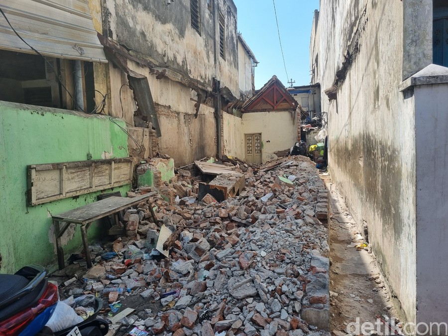 Pengontrak Viral di Surabaya Bantah Minta Rp 60 Juta buat Syarat Pindah
