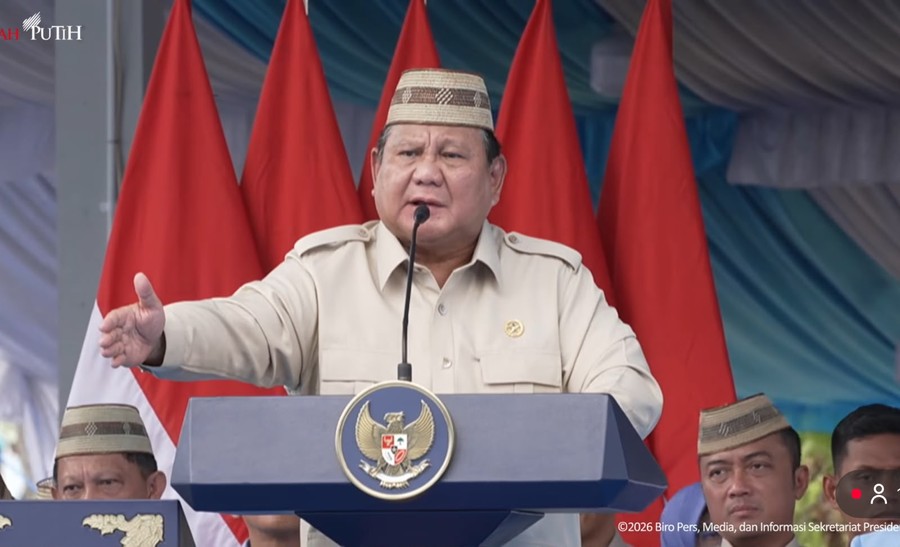 Gorontalo – Presiden Prabowo Subianto mengenang kembali momen ketika dirinya secara langsung menemui Aburizal Bakrie, 