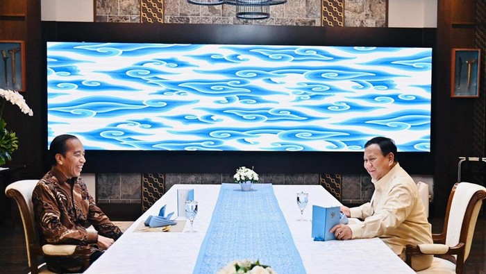 Selain Kirim Bunga, Prabowo Juga Telepon Jokowi Ucapkan Ulang Tahun