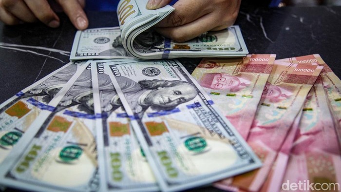 BI Ungkap Biang Kerok Dolar AS Kembali Tembus Rp 18.000