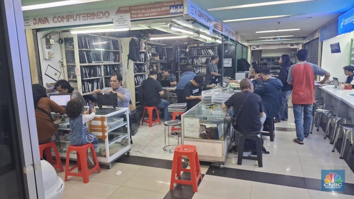 Pengapalan PC Anjlok 4,9%, Pedagang Pasrah Jualan Laptop Makin Susah