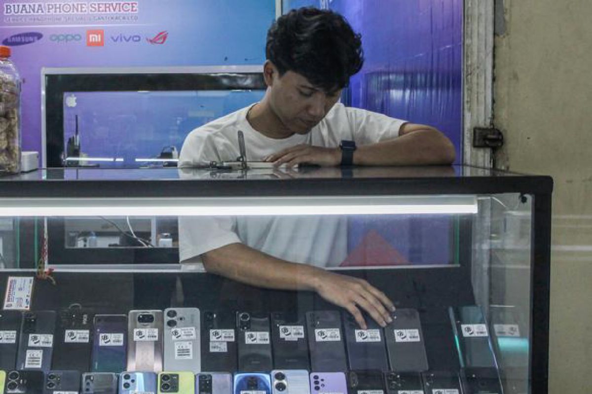 Krisis Cip Memori Picu Anjloknya Penjualan Smartphone Global