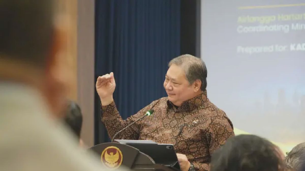 Airlangga Hartarto Paparkan Proyeksi Ekonomi Indonesia di Forum Kadin