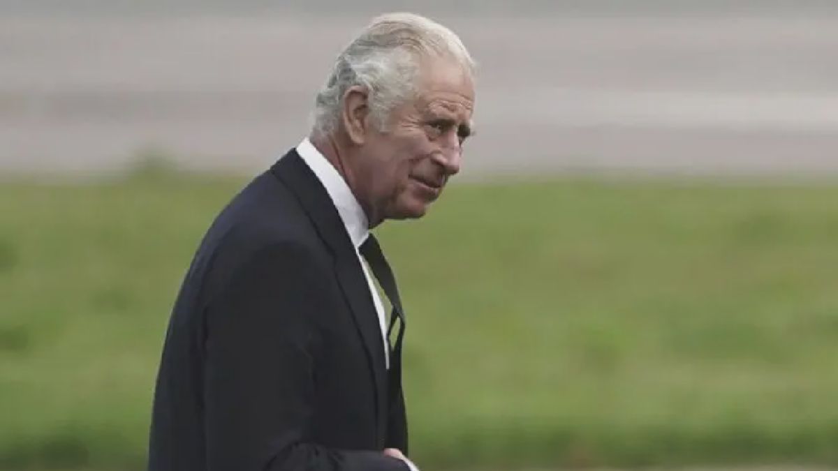 Raja Charles III Naik Takhta Gantikan Ratu Elizabeth II
