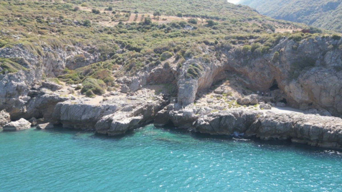 Turkiye — Sisa Kehidupan Homo Sapiens dan Neanderthal Ditemukan di Gua Ucagizli II