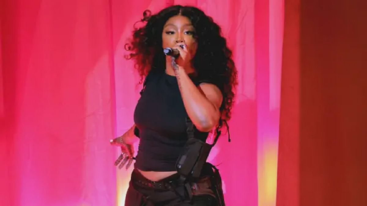 LOS ANGELES — SZA Cetak Sejarah di Panggung GRAMMY 2024