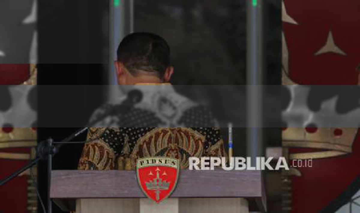 Pemimpin Mundur Demi Hukum: Keteladanan Sejati Nakhoda Kapal