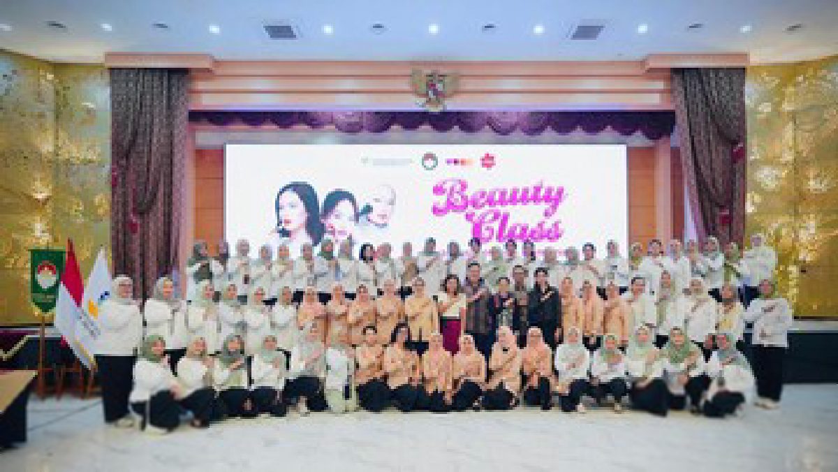 Beauty Class Viva dan DWP Kemensos: 81 Pegawai Perempuan Naikkan Percaya Diri