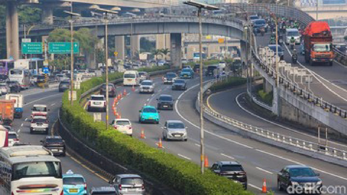 Contraflow Tol Halim-Senayan Diberlakukan Senin Pagi