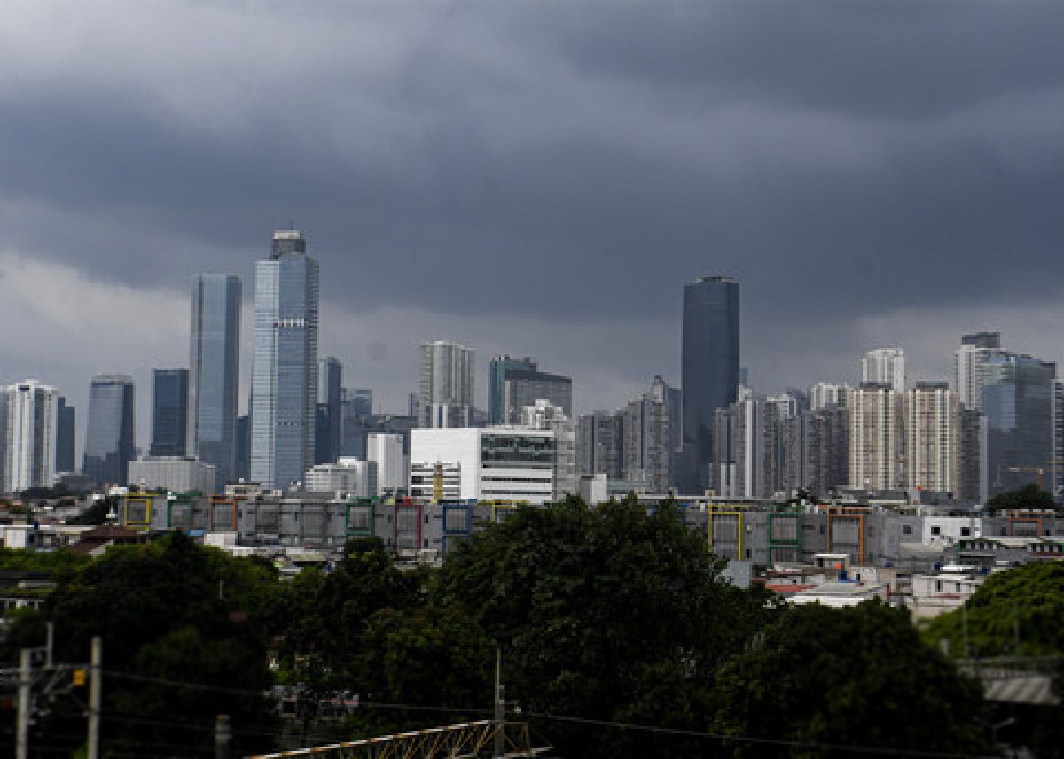 Jakarta dan Bandung Diprediksi Hujan Ringan Sore Ini