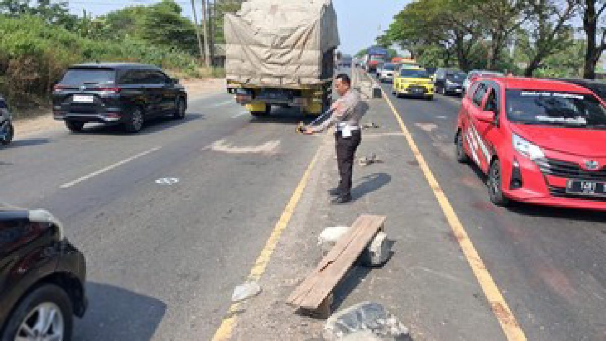 Belasan Warga Desa Cempeh Tewas dalam Kecelakaan Beruntun di Pantura Indramayu