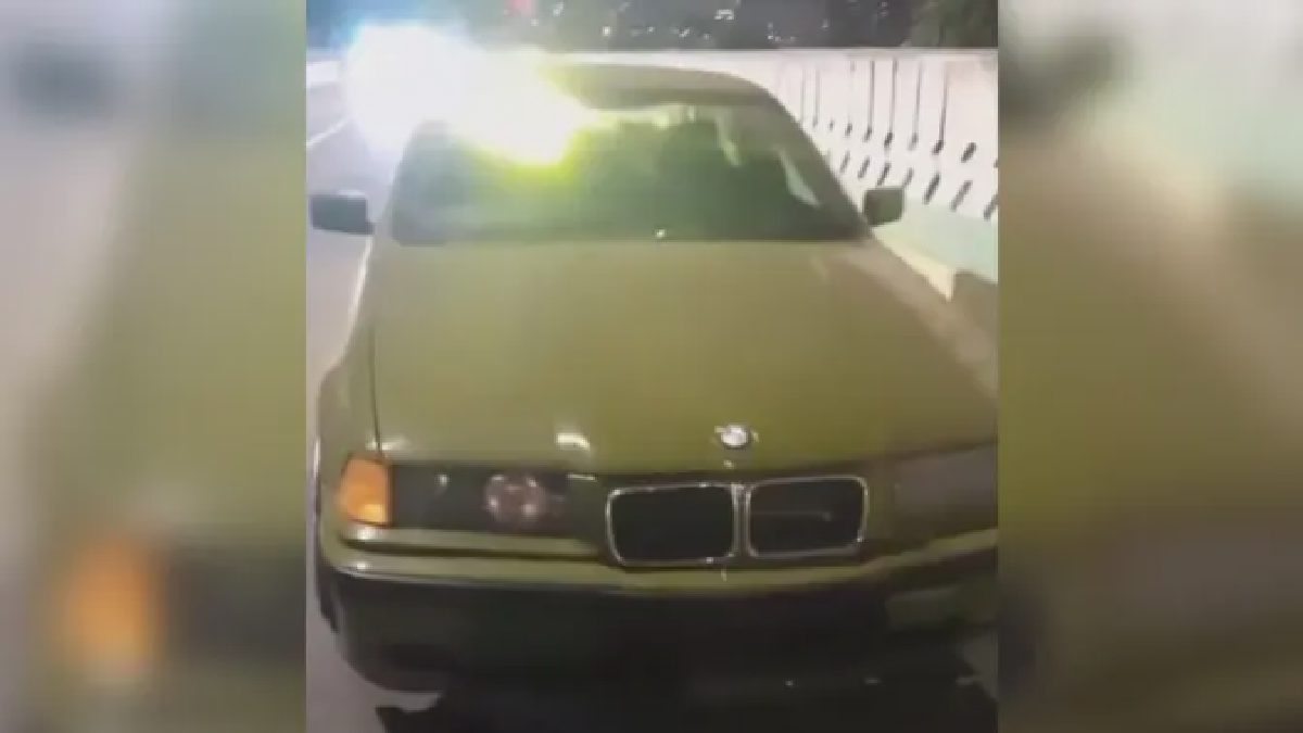 BMW Hijau Tanpa Pelat Diderek dari JLNT Antasari Malam Ini
