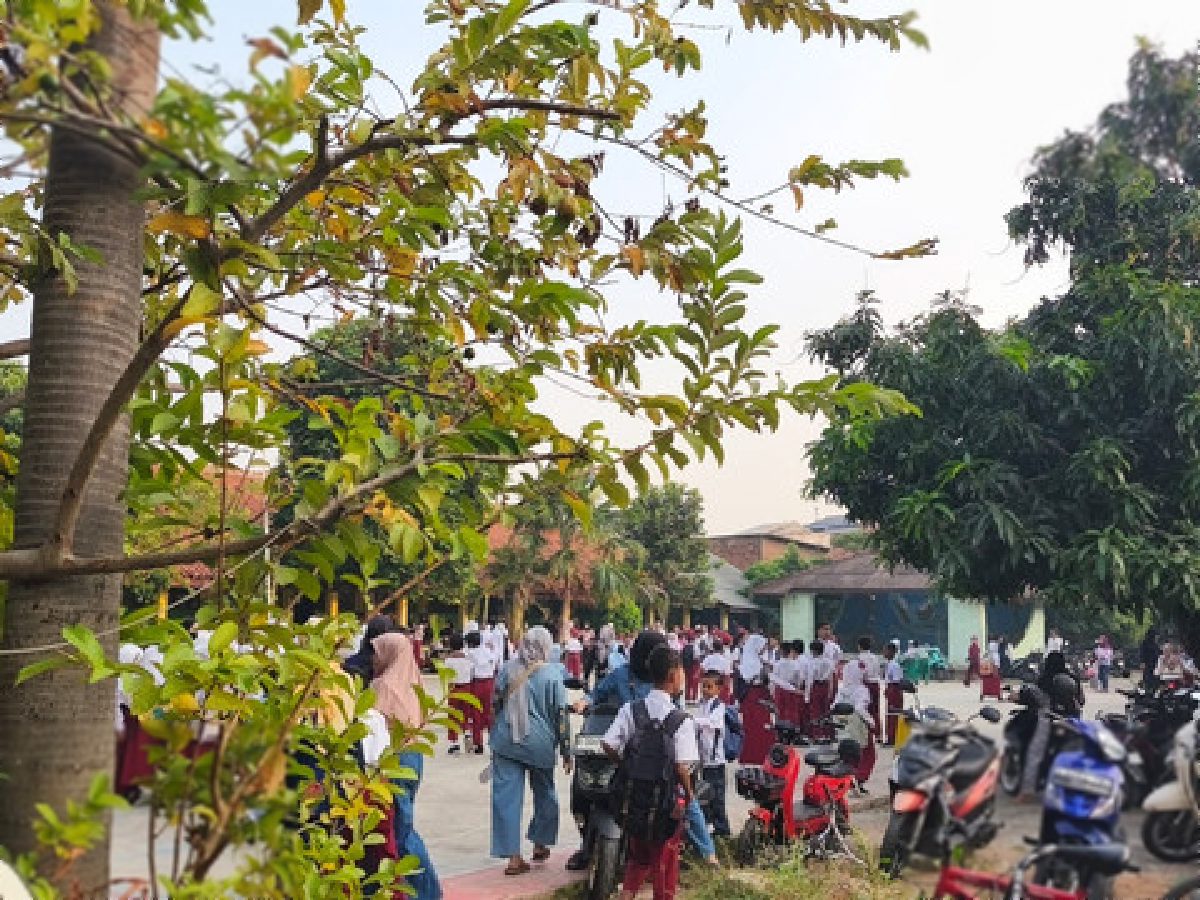 Golkar Sebut Biaya Ideal Pendidikan Rp18 Juta, Dana BOS Cuma Rp900 Ribu
