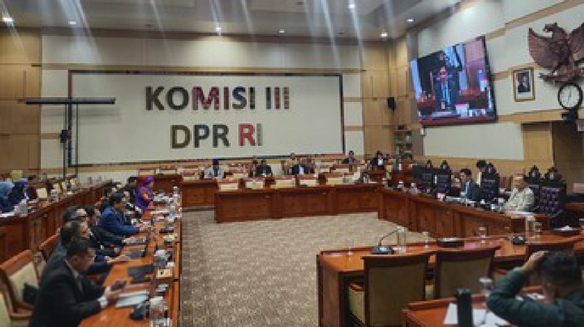 DPR Libatkan Peradi dalam Pembahasan Krusial RUU Perampasan Aset
