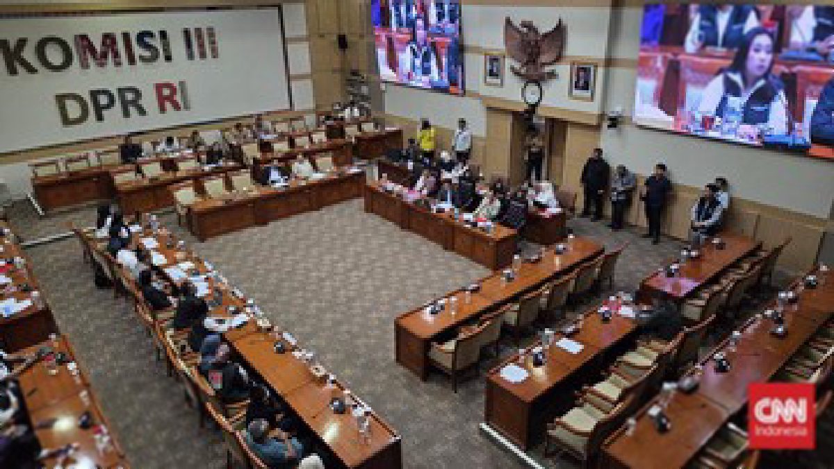 Komisi III Gelar Audiensi Kasus Pembakaran Tiga Santri di Lombok