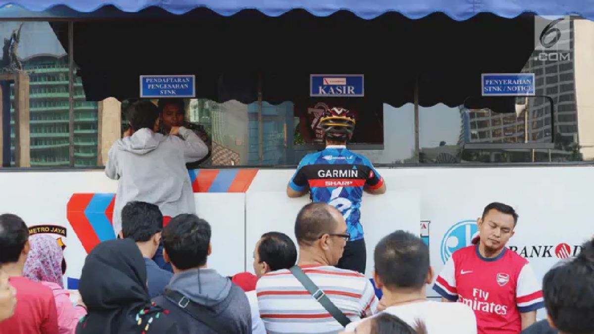 Warga Bisa Bayar Pajak Tanpa BPKB di CFD, Dunlop Gelar Program Enam Kota