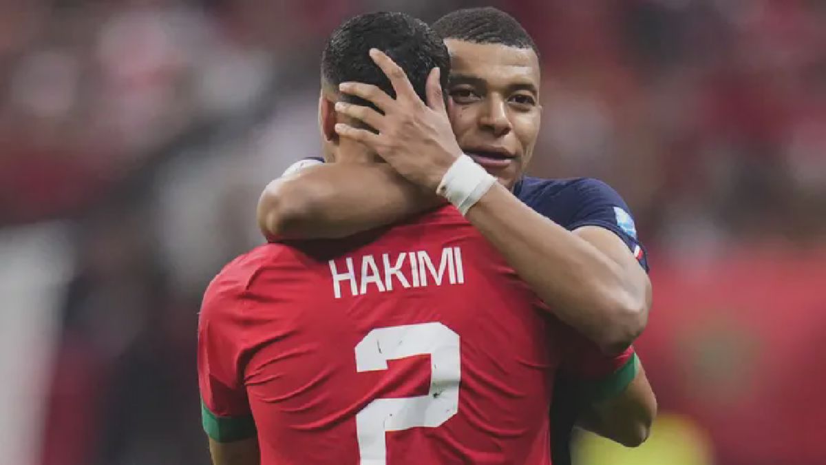 Mbappe Peluk Hakimi Usai Duel Prancis vs Maroko