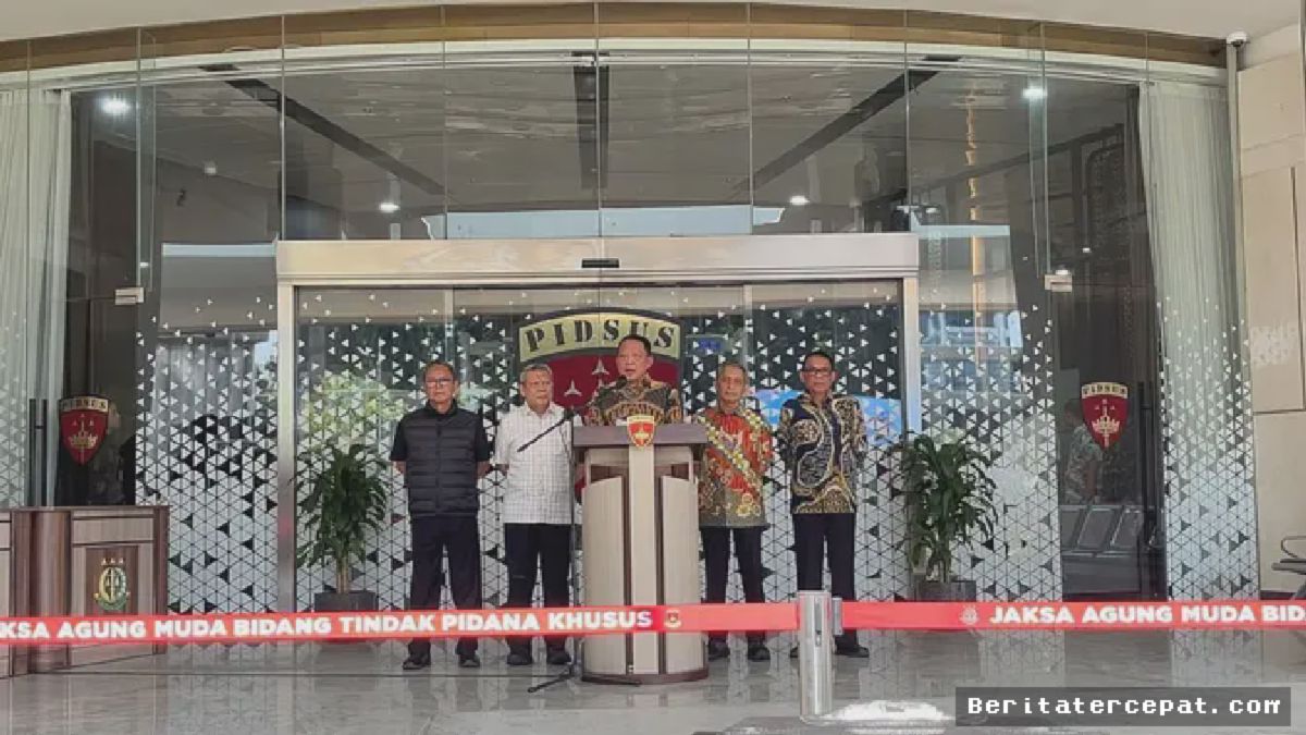 JAKARTA — Kejaksaan Agung mengguncang publik melalui konferensi pers mendadak yang dipimpin