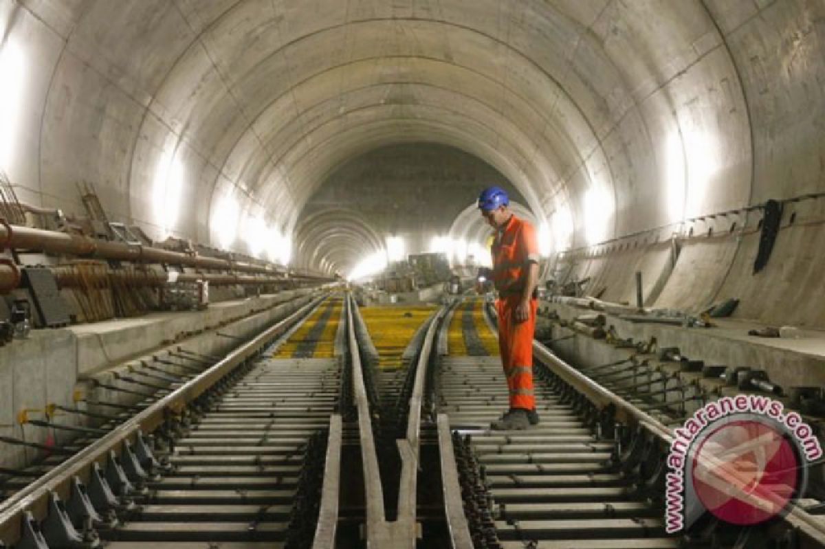 Lima Terowongan Kereta Terpanjang Dunia dari Swiss Hingga Spanyol